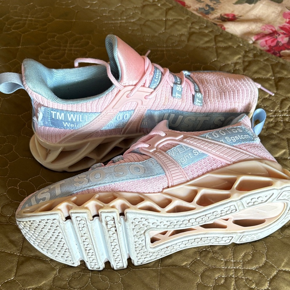 Stylish Pink and Blue Women's Sneakers